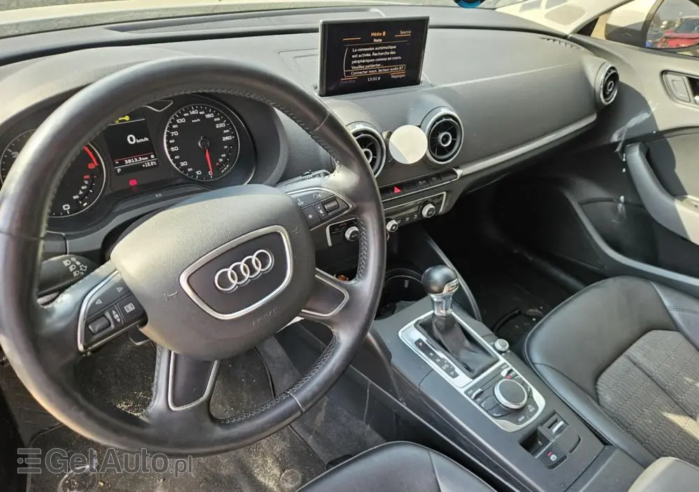 AUDI A3 Sportback 2.0 TDI S tronic S line Sportpaket