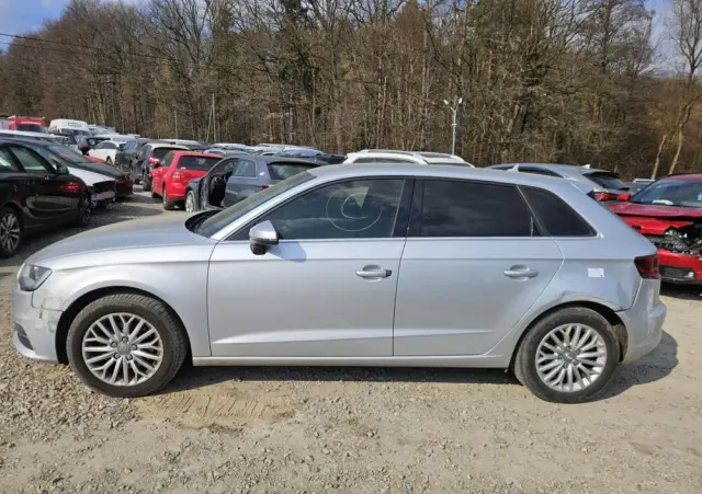 AUDI A3 Sportback 2.0 TDI S tronic S line Sportpaket