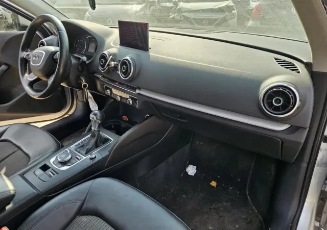 AUDI A3 Sportback 2.0 TDI S tronic S line Sportpaket