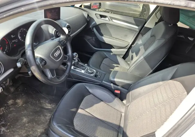AUDI A3 Sportback 2.0 TDI S tronic S line Sportpaket