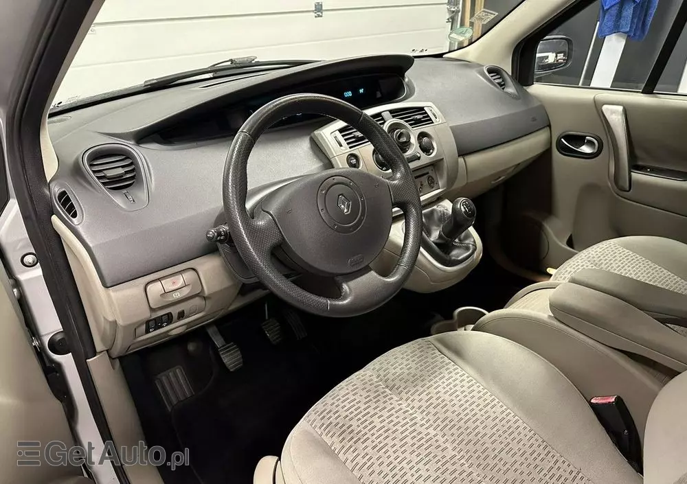 RENAULT Scenic 