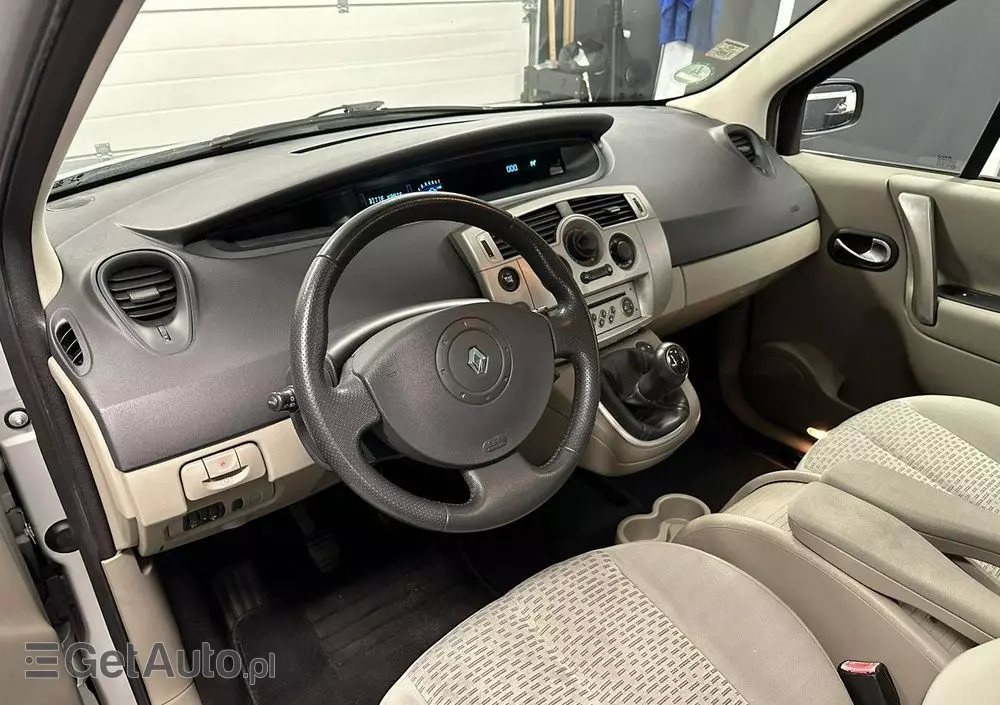 RENAULT Scenic 