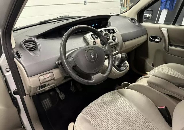 RENAULT Scenic 