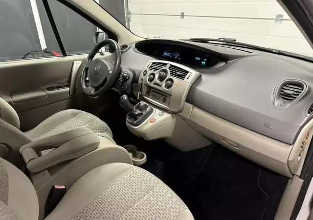 RENAULT Scenic 