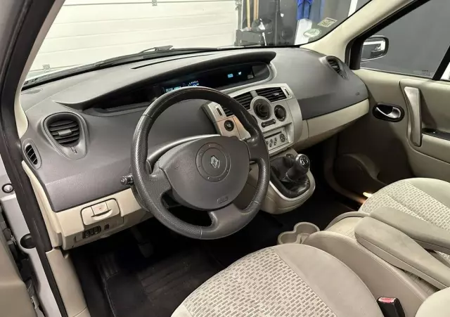 RENAULT Scenic 