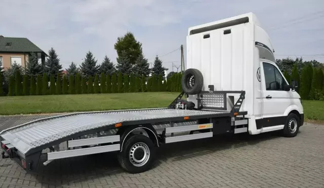 VOLKSWAGEN Crafter 