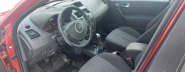 RENAULT Megane 