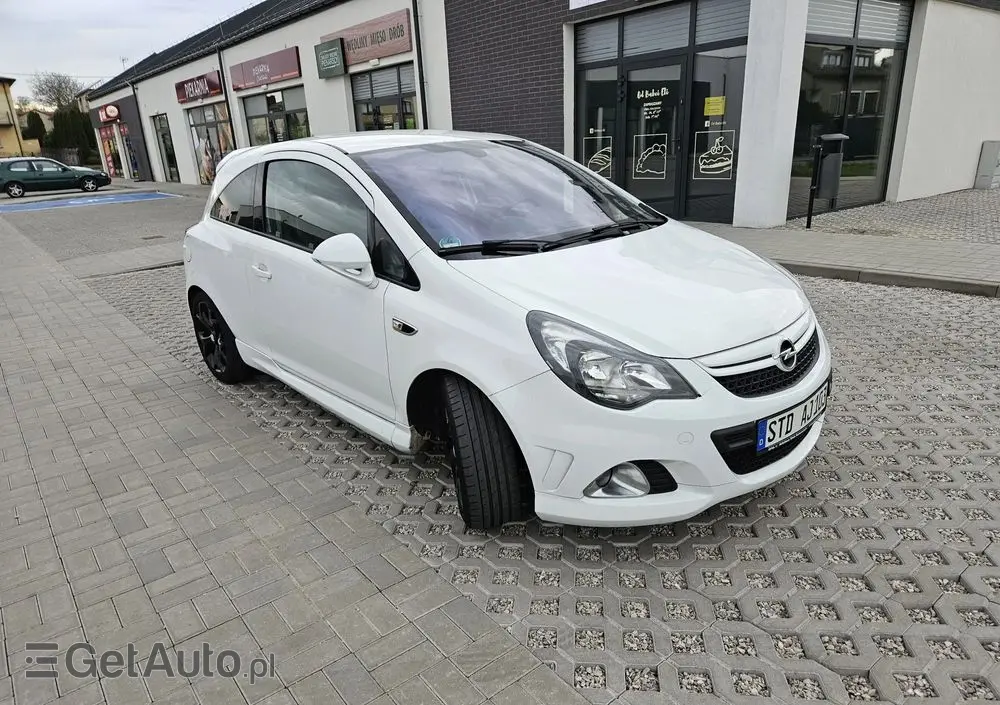 OPEL Corsa 1.6 Turbo OPC