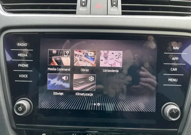 SKODA Octavia 1.5 TSI ACT DSG Style