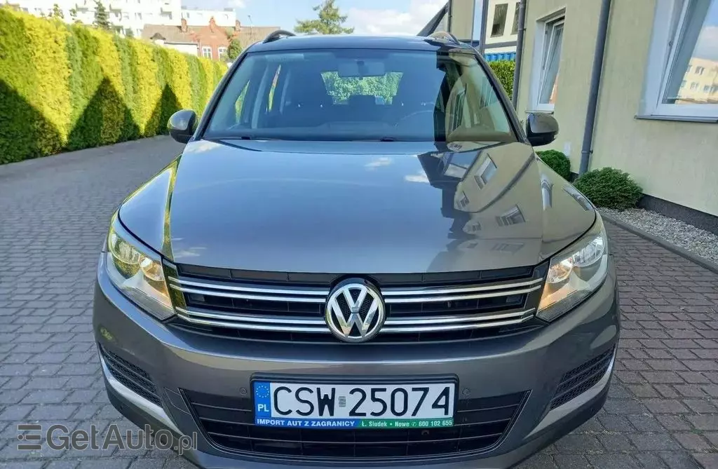 VOLKSWAGEN Tiguan 
