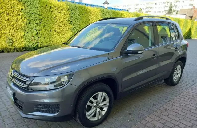 VOLKSWAGEN Tiguan 