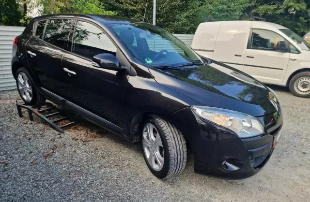 RENAULT Megane 