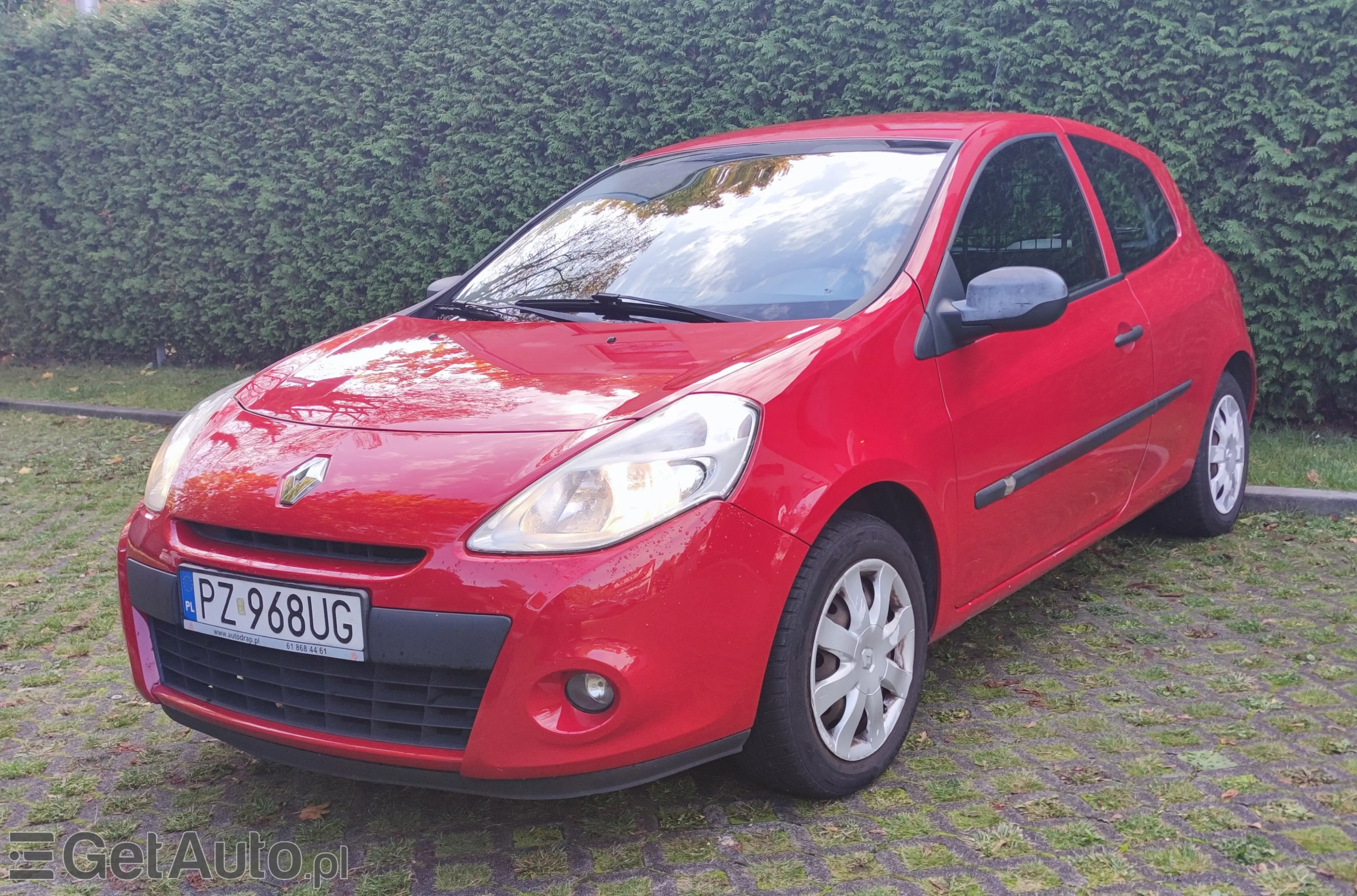 RENAULT Clio 