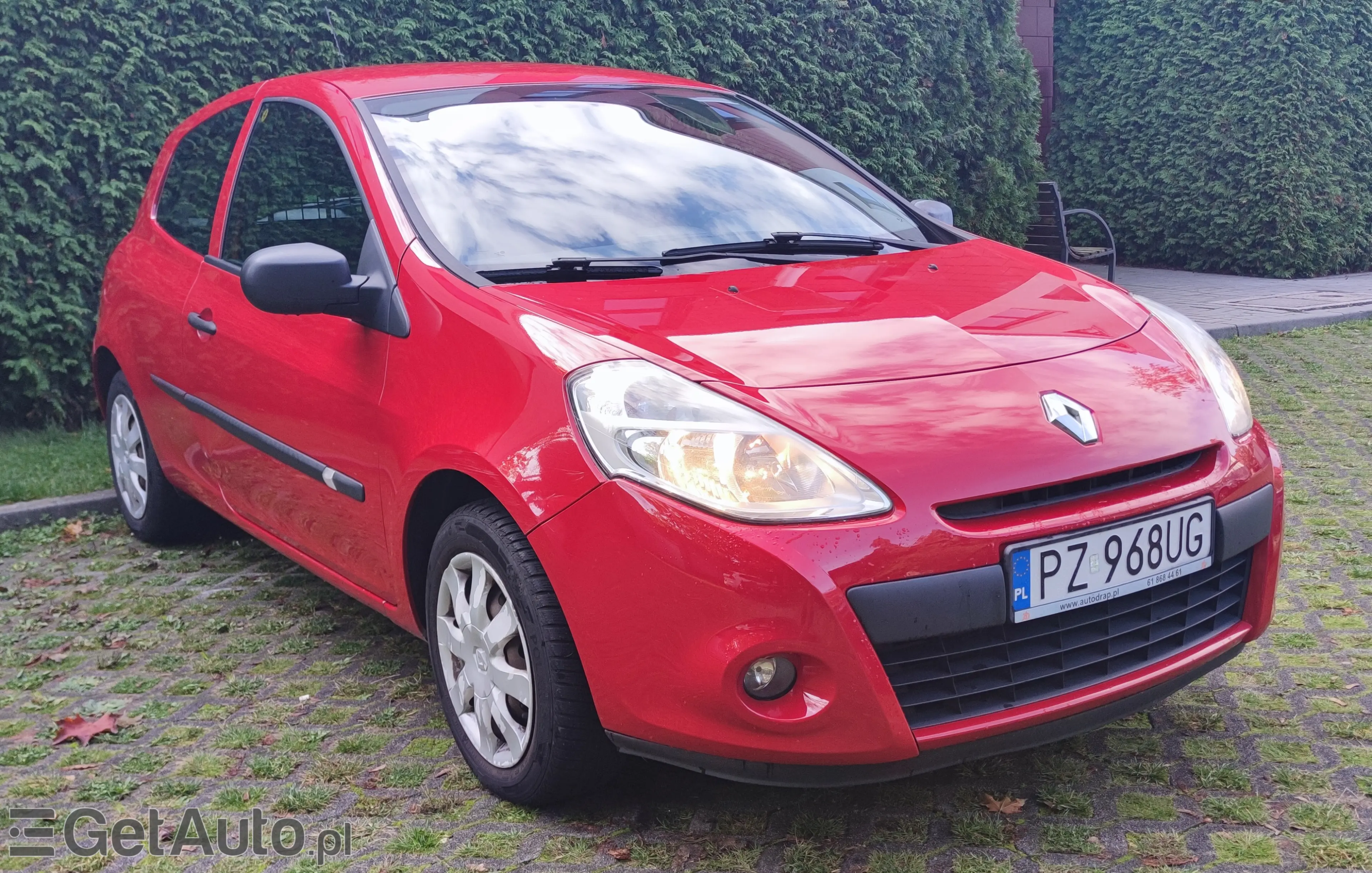 RENAULT Clio 