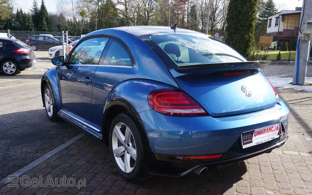 VOLKSWAGEN Beetle 
