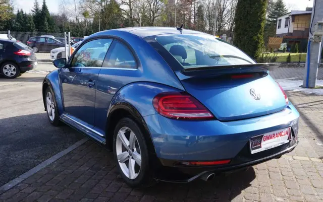VOLKSWAGEN Beetle 