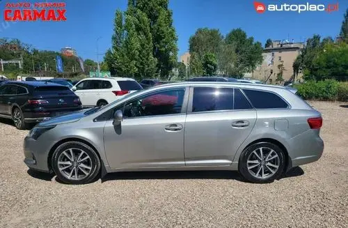 TOYOTA Avensis 