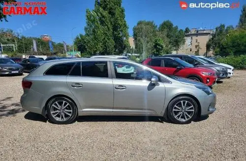 TOYOTA Avensis 