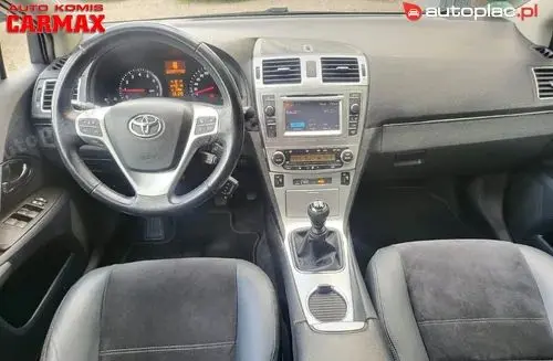 TOYOTA Avensis 