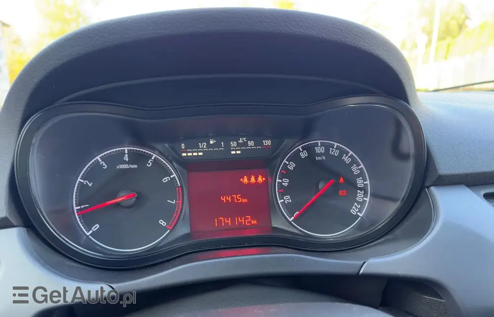 OPEL Corsa 1.2 120 Jahre