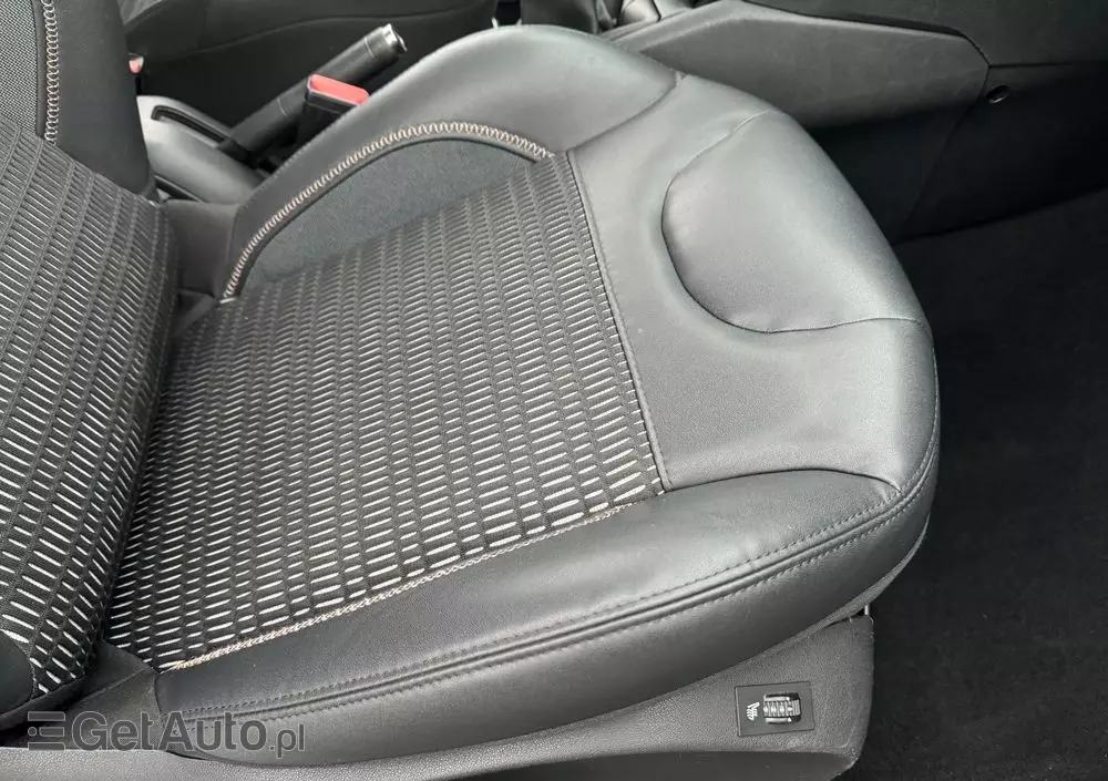 PEUGEOT 208 1.6 VTi Allure