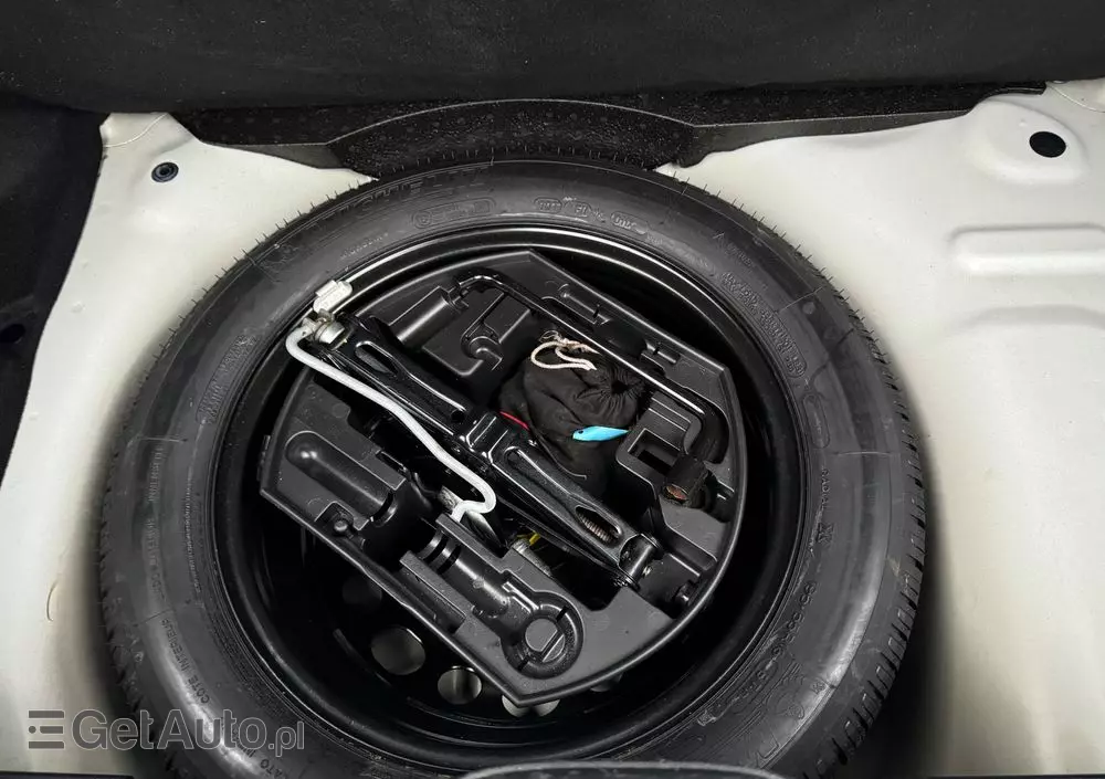 PEUGEOT 208 1.6 VTi Allure