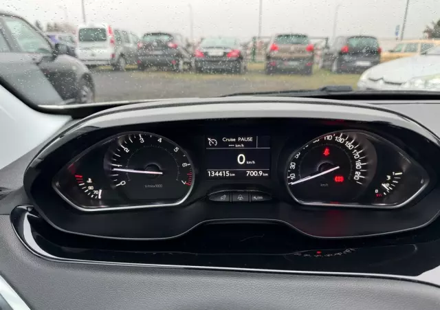 PEUGEOT 208 1.6 VTi Allure