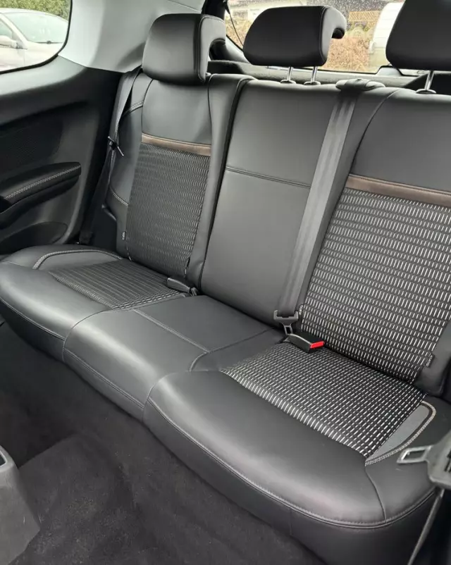 PEUGEOT 208 1.6 VTi Allure