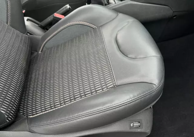 PEUGEOT 208 1.6 VTi Allure