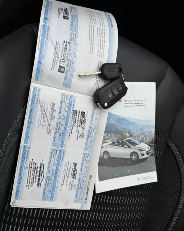 PEUGEOT 208 1.6 VTi Allure