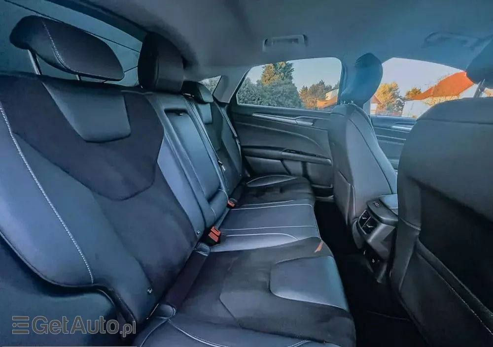 FORD Mondeo 2.0 TDCi Titanium PowerShift