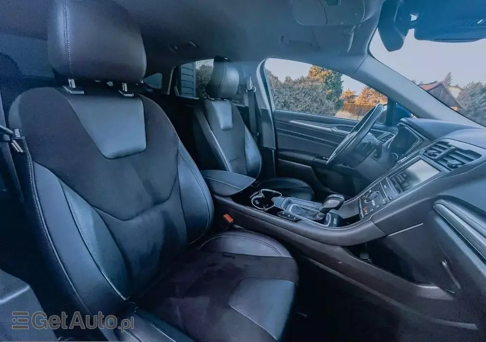 FORD Mondeo 2.0 TDCi Titanium PowerShift