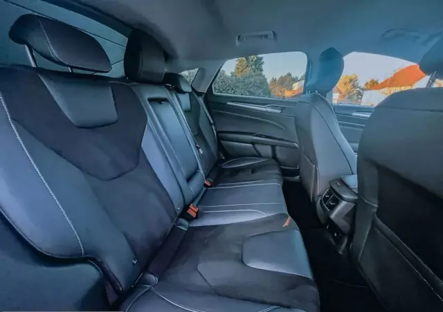 FORD Mondeo 2.0 TDCi Titanium PowerShift