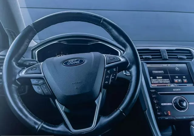 FORD Mondeo 2.0 TDCi Titanium PowerShift