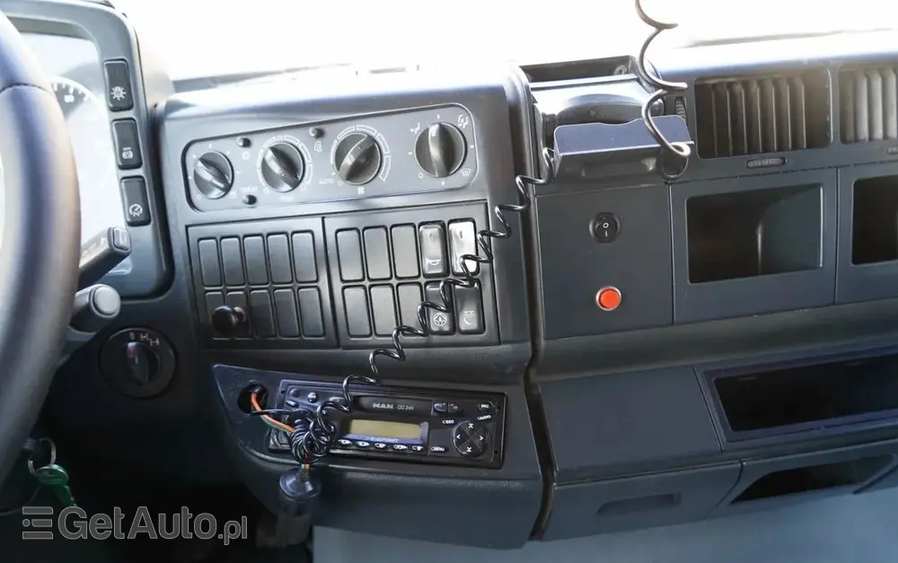 MAN TGA 26.410 / 6x4 / 3 STRONNA WYWROTKA / MEILLER KIPER / MANUAL / 