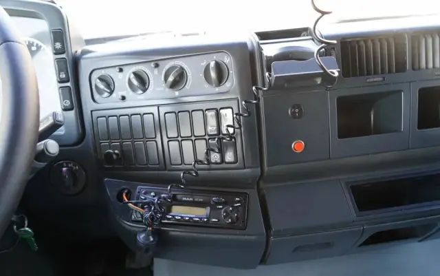 MAN TGA 26.410 / 6x4 / 3 STRONNA WYWROTKA / MEILLER KIPER / MANUAL / 