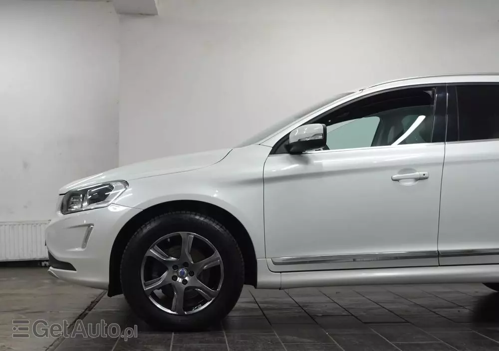 VOLVO XC 60 D4 AWD Summum
