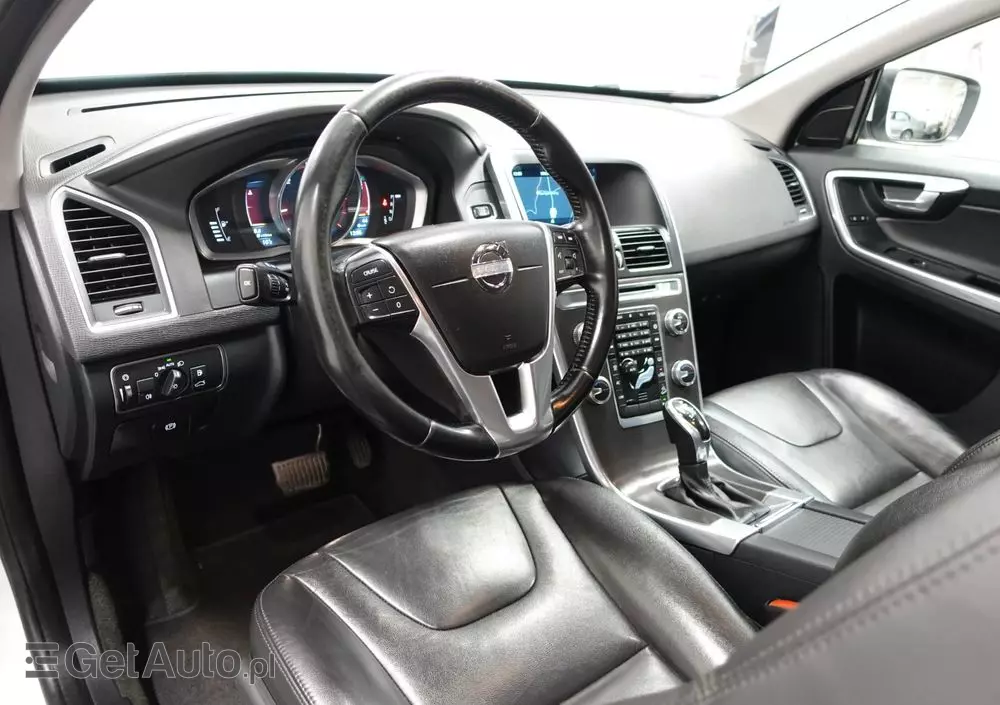 VOLVO XC 60 D4 AWD Summum