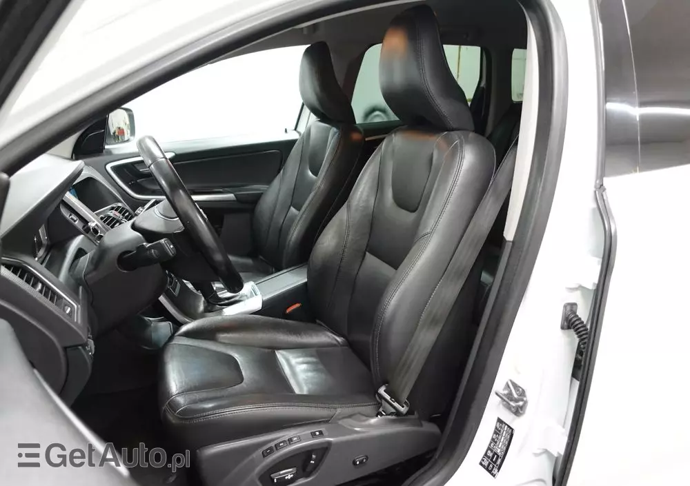 VOLVO XC 60 D4 AWD Summum