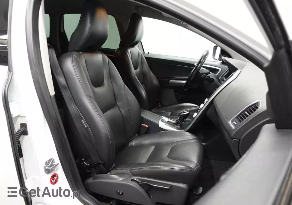 VOLVO XC 60 D4 AWD Summum