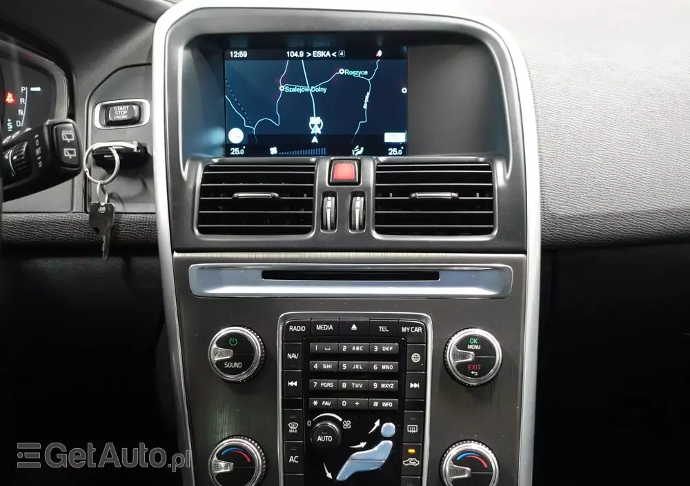 VOLVO XC 60 D4 AWD Summum