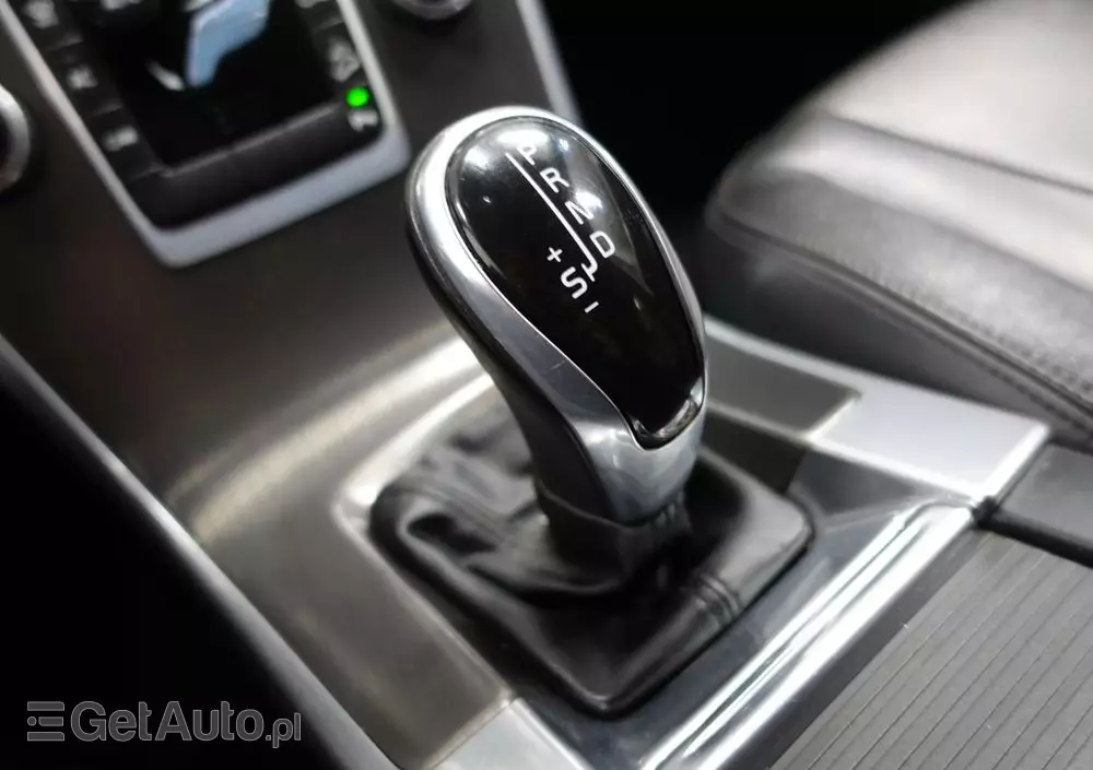 VOLVO XC 60 D4 AWD Summum