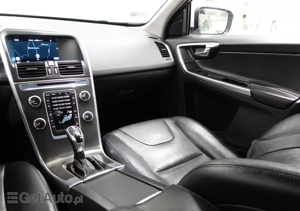 VOLVO XC 60 D4 AWD Summum