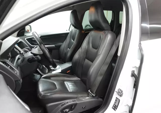 VOLVO XC 60 D4 AWD Summum