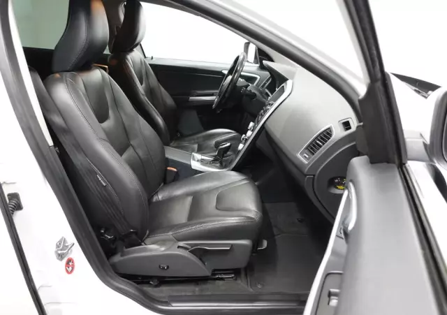 VOLVO XC 60 D4 AWD Summum