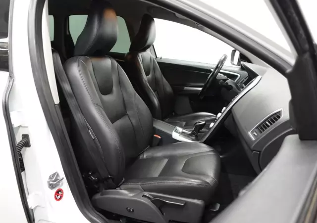 VOLVO XC 60 D4 AWD Summum