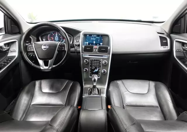 VOLVO XC 60 D4 AWD Summum