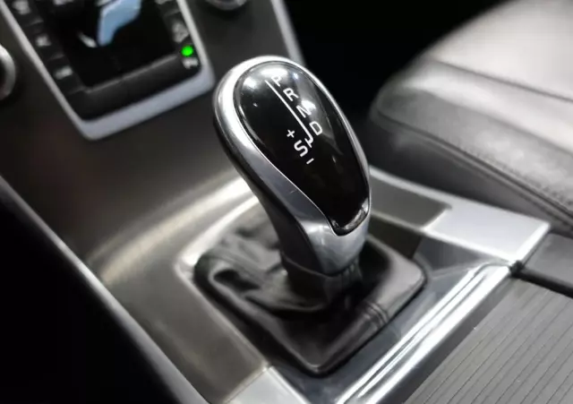 VOLVO XC 60 D4 AWD Summum