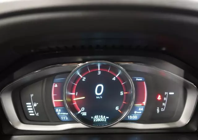 VOLVO XC 60 D4 AWD Summum