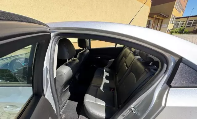 CHEVROLET Cruze 